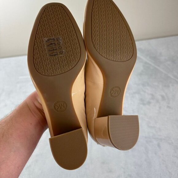 Michael Kors Beige Leather Round Tip Shoes Women's Size 8.5 US - Picture 11 of 12